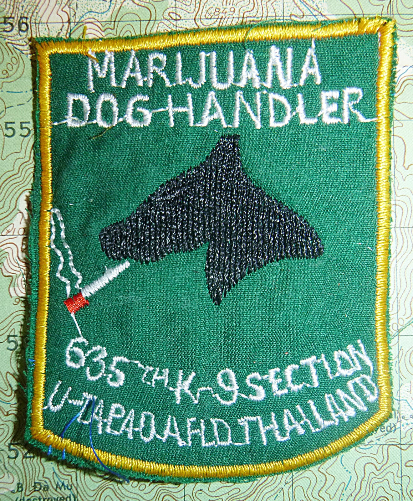 370883