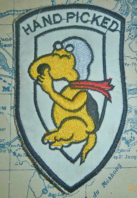 368501